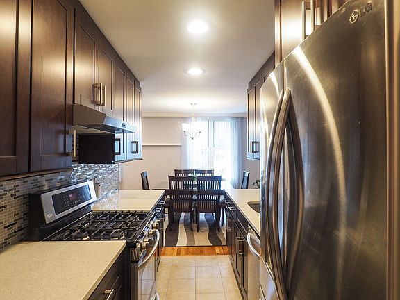 5th image of 5444 Little Neck Pkwy Ste 3