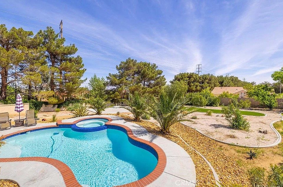 1st image of 41184 Estates Ln