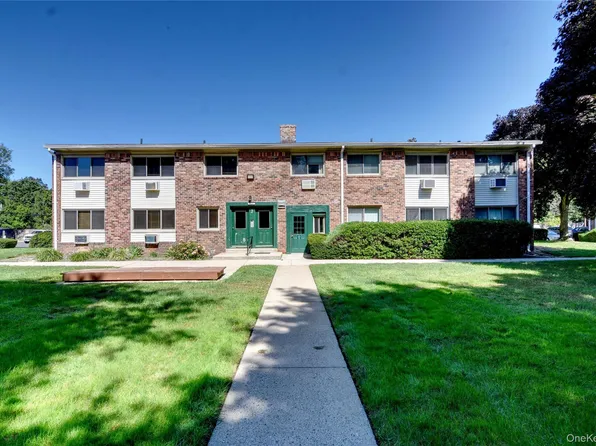 2453 Union Boulevard #39B, Islip, NY 11751