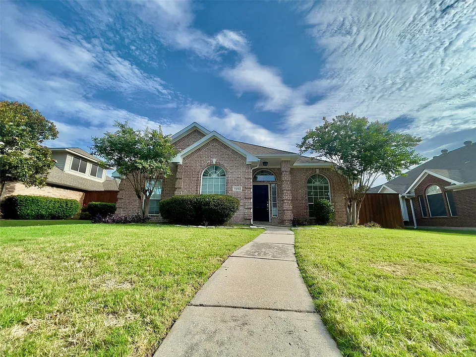 11002 Tree Shadow Ln