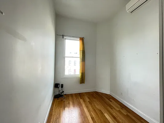 Rented by CCM Property Management LLC | media 35