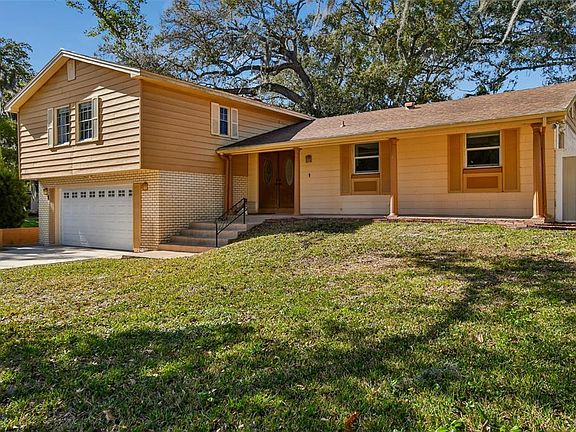 2nd image of 641 Oakview St