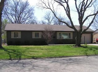 5025 SW 26th Ter, Topeka, KS 66614