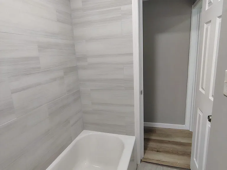 4 Lake Ave #1 — Photo 9