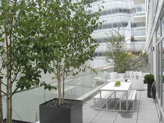 Sold by Meisel Real Estate | media 12