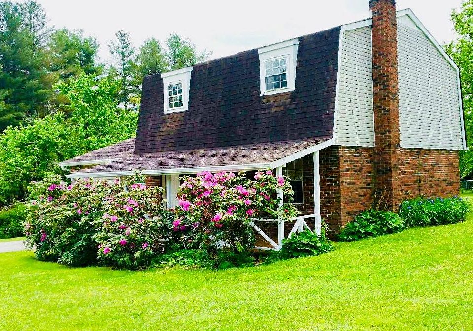 1st image of 192 Oak Hill Dr