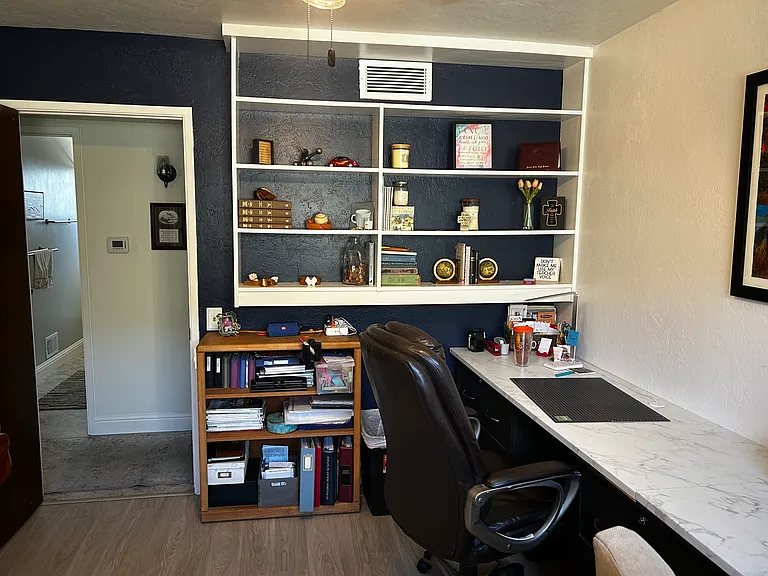 1046 W Princeton Ave — Photo 5