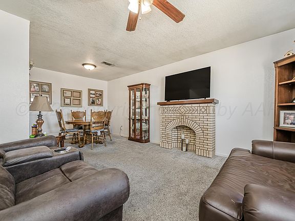 2nd image of 1311 Cooley Dr