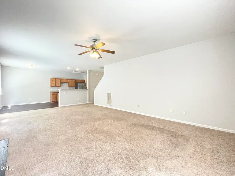 112 Taylors Creek Ct — Photo 11