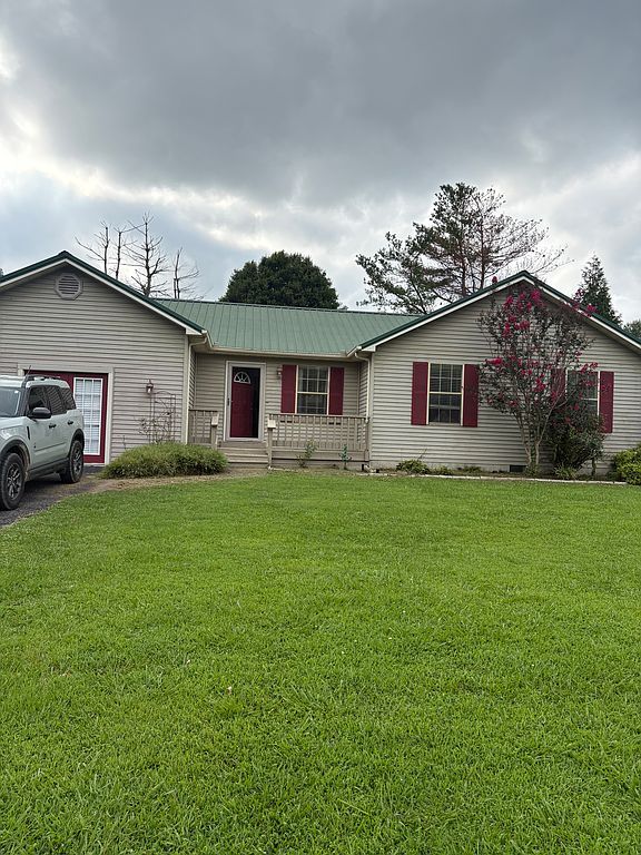 109 Creekwood Dr - Property Image