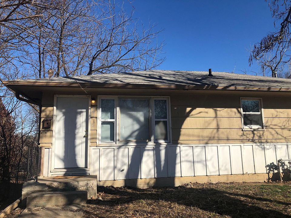 1st image of 241 S 11th St