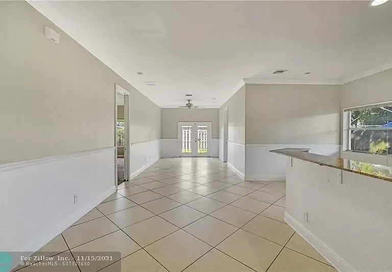 2501 NW 8th St — Photo 9