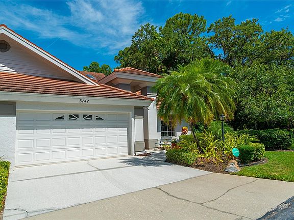 2nd image of 3147 Lake Park Ln #9