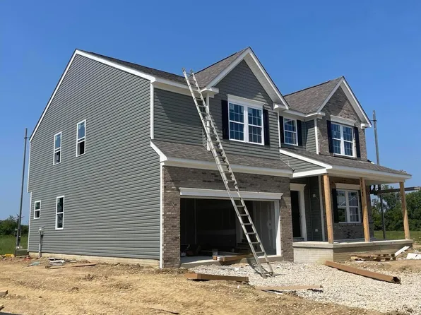 505 Walker Pointe Dr, Commercial Point, OH 43116