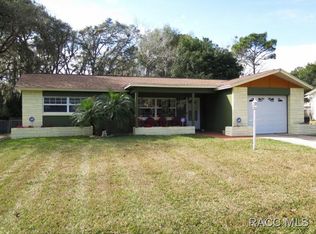 1190 N Van Nortwick Rd, Lecanto, FL 34461