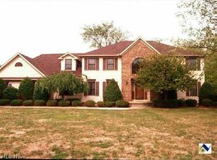 6205 Coldstream Dr, Cleveland, OH 44143