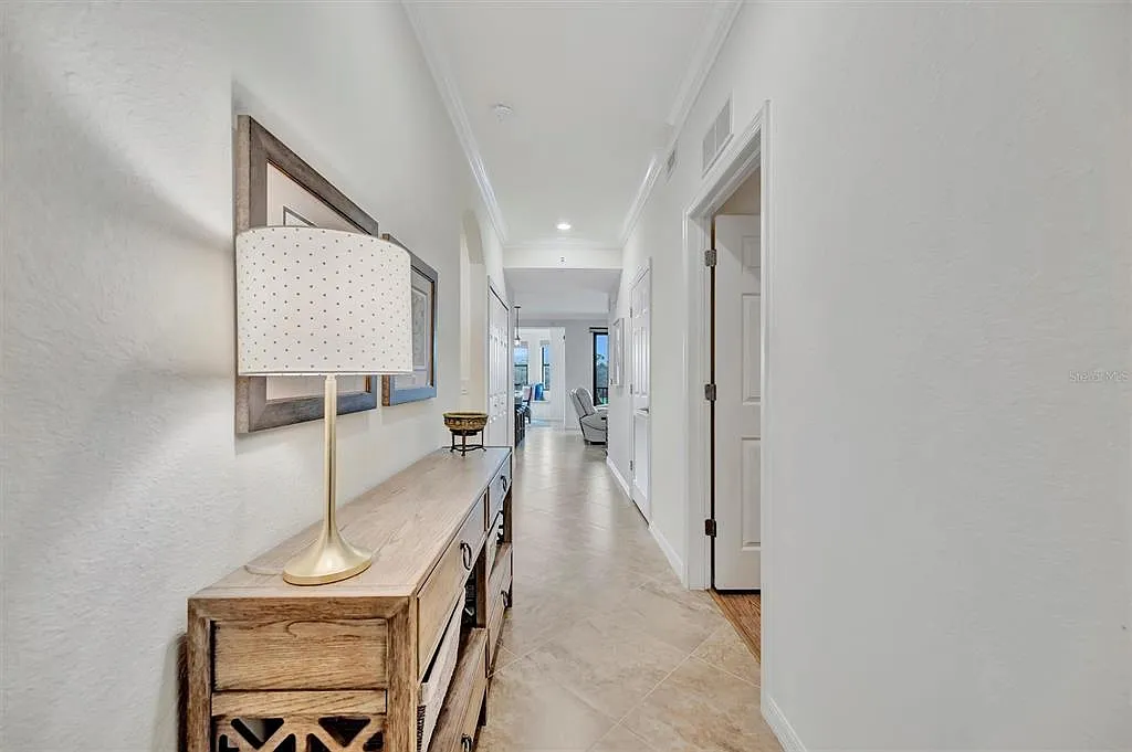 2 bed, 2.0 bath, 1142 sqft, $2,800 — Photo 3