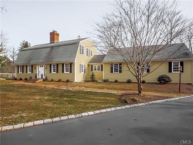 Beautiful 5 bedroom colonial with a pool close to Westport town line