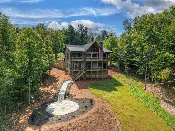 411 Amber Rdg, Blue Ridge, GA 30513