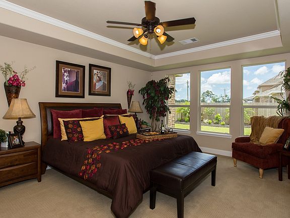 Spacious owner's suite