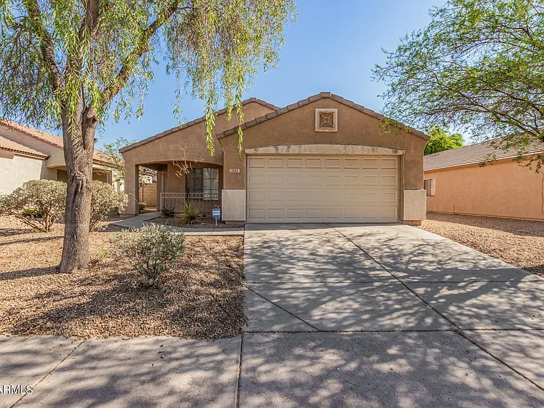 1525 W Burgess Ln — Photo 1