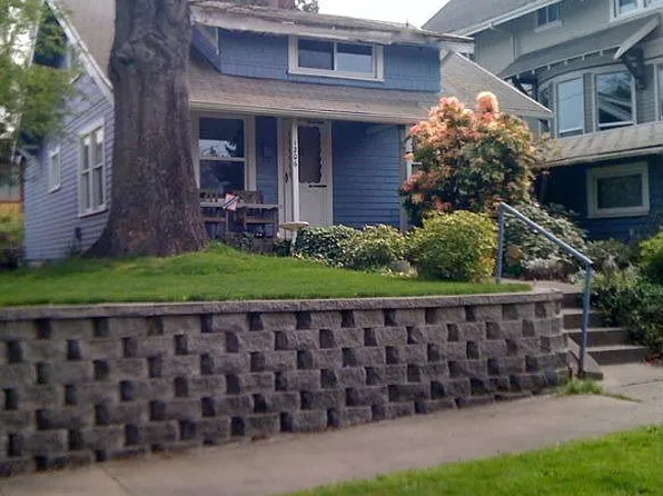 1206 N 9th St, Tacoma, WA 98403