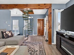 508-510 Lakeview Ave, Lowell, MA 01850