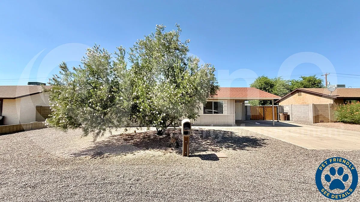 3 bed, 2.0 bath, 1140 sqft, $2,099 — Photo 1