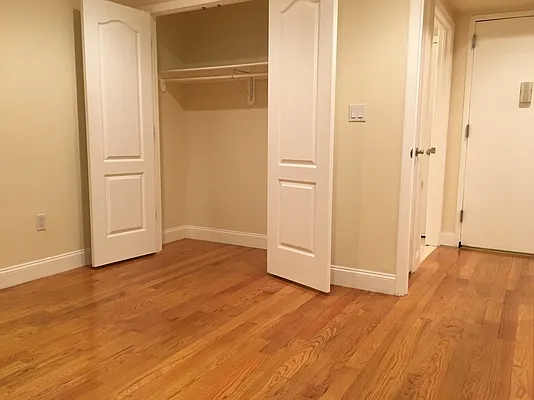 Rented by NY Space Finders Inc. | media 7