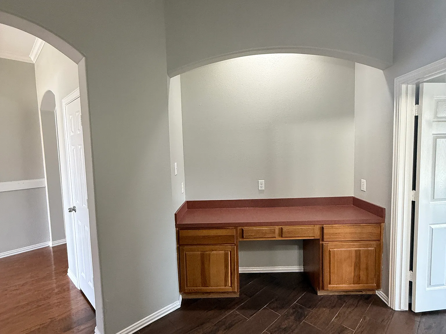 4 bed, 2.5 bath, 2206 sqft, $2,850 — Photo 4
