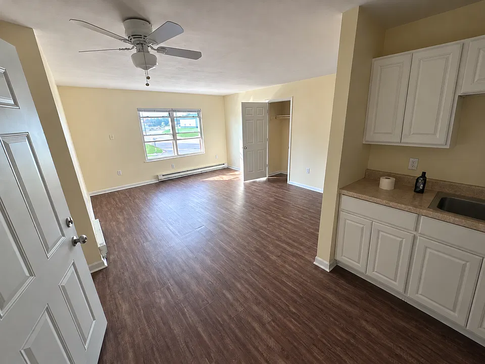 5917 W Plank Rd #3