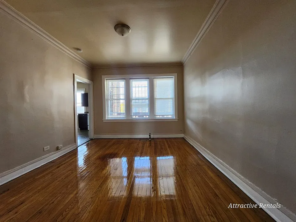 8002 S Marshfield Ave #3
