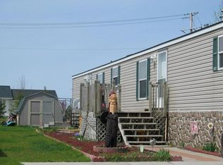 5021 Silver Gate Dr, Grand Forks, ND 58203