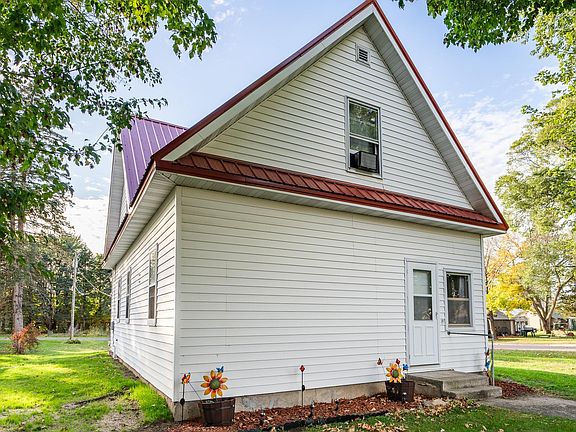 2nd image of 502 Degraff Ave