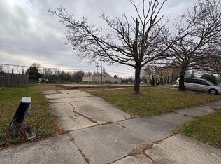 445 Afton Dr, Salem, NJ 08079