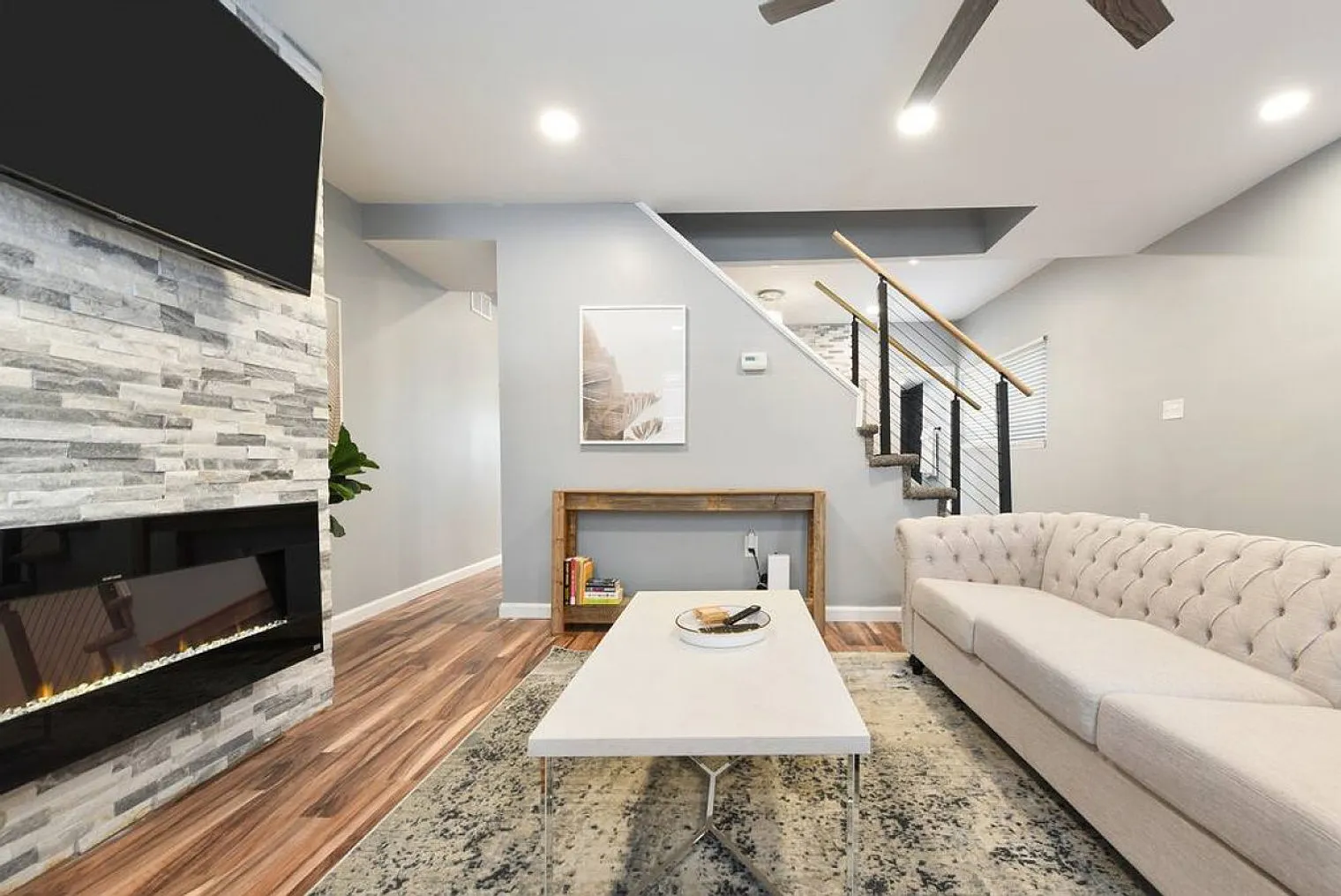 7 Moga St #Id1049480p photo 1