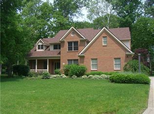 7696 Laurelwood Dr, Canal Winchester, OH 43110