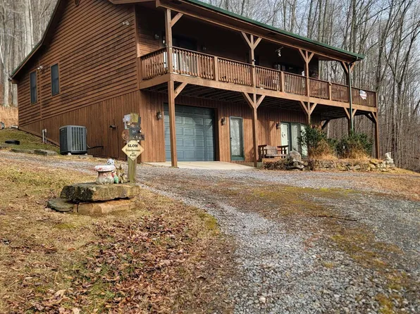 380 Flint Rd, Hillsboro, WV 24946