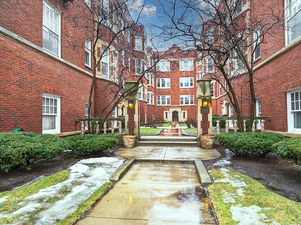 1st image of 734 Hinman Ave APT 3