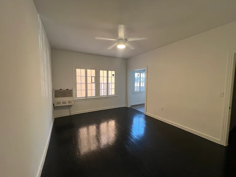 127 N Edgemont St #4 — Photo 4
