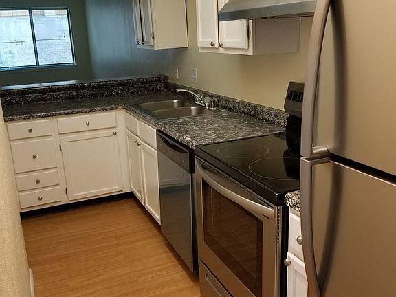 2nd image of 5200 Villa View Dr APT 11C