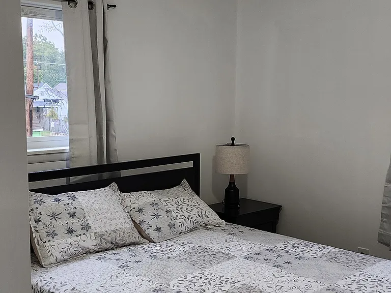 38 Hill Ave #6 — Photo 15