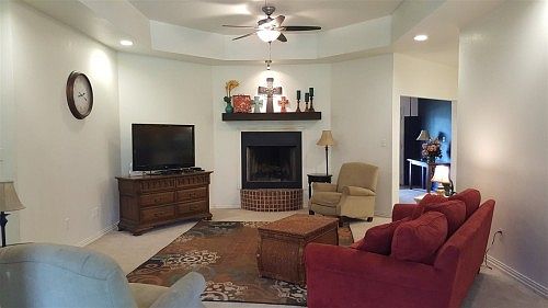 3rd image of 150 Carrie Dr