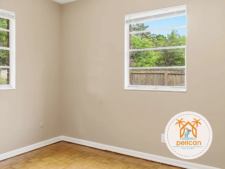 6390 Beauclair Dr — Photo 9