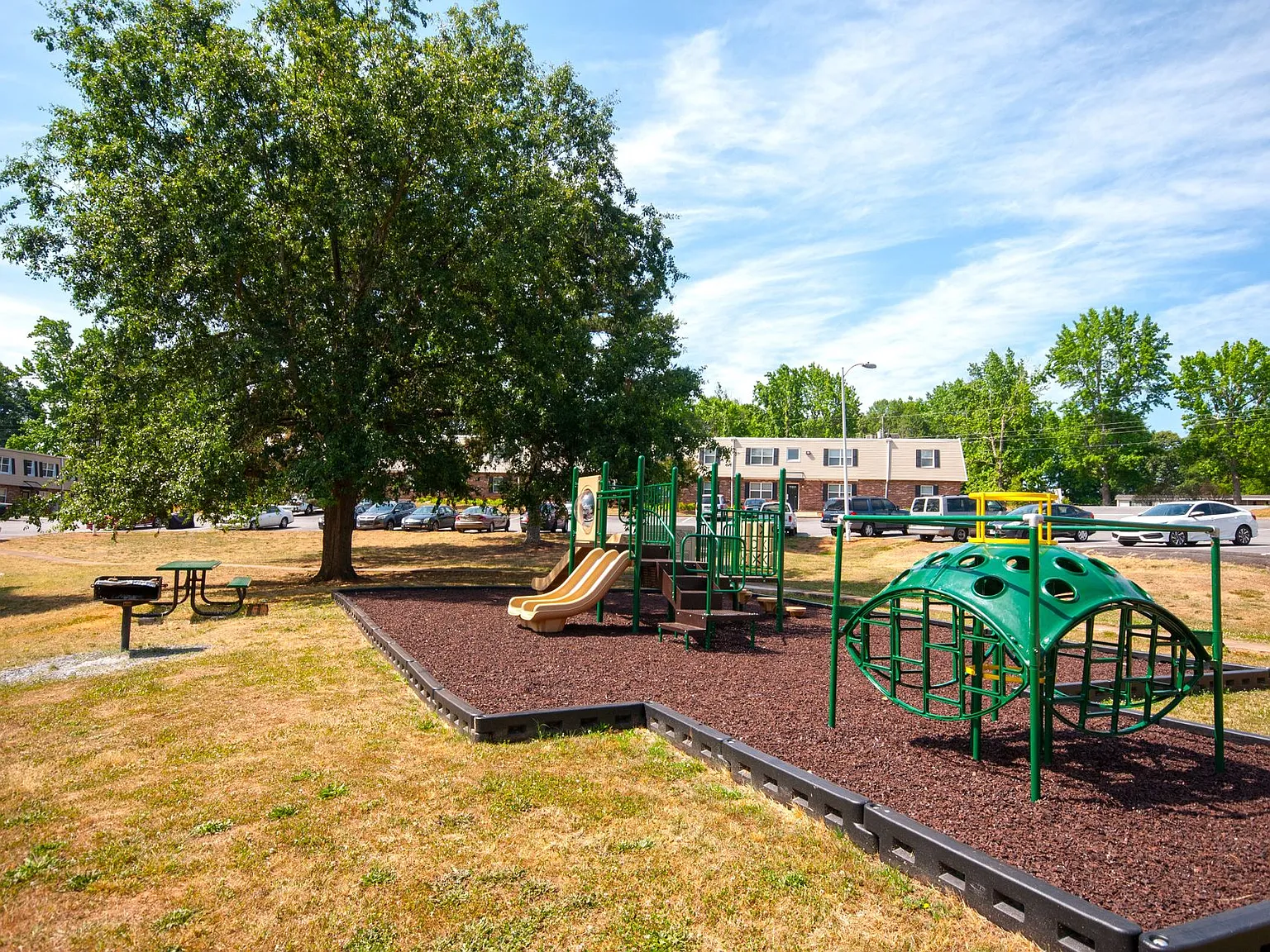 Augusta Road Apartments — Photo 2