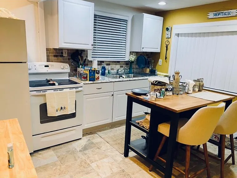Eat in Kitchen