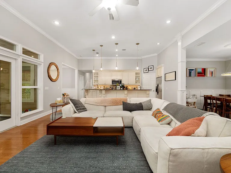 3773 SW 21st Dr — Photo 14