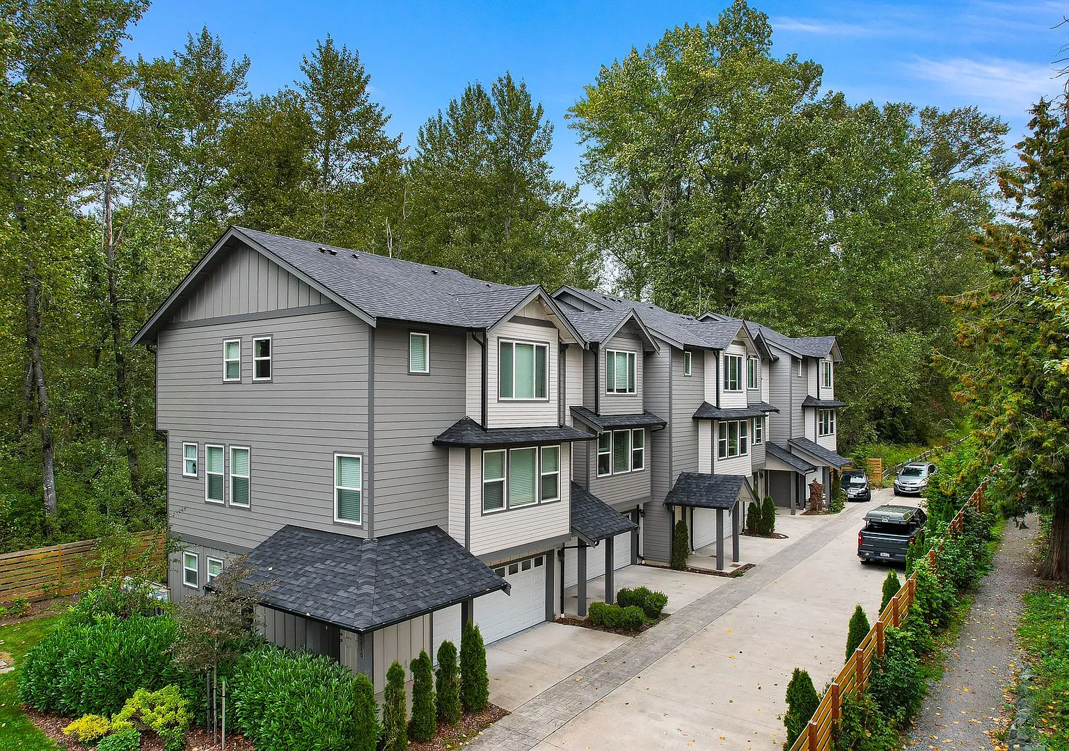 Deemer Road Townhomes- Schedule a Tour Today! — Photo 1