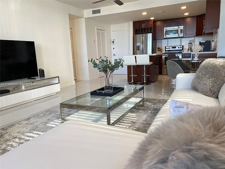 3505 S Ocean Dr #606 — Photo 7