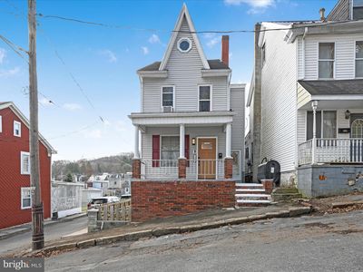 1602 Market St, Ashland, PA, 17921